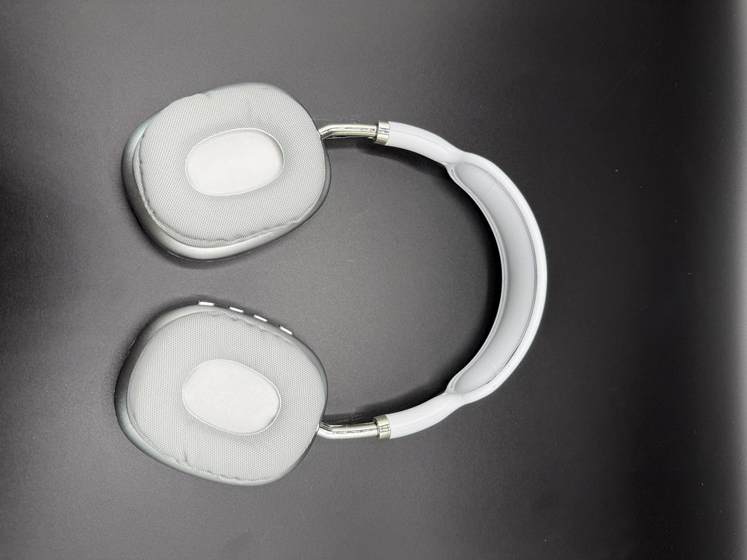P9 Wireless Bluetooth Headphones – Ultra-Light, All-Day Comfort, Bluetooth 5.3 (White)